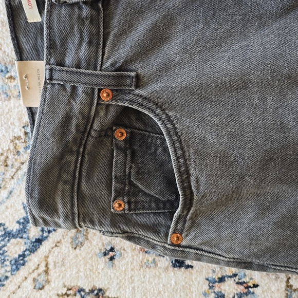 LEVIS WOMEN'S JUNIOR BLACK/GRAY LOW PROFILE STRAIGHT JEANS SIZE 28 - Picture 3 of 13